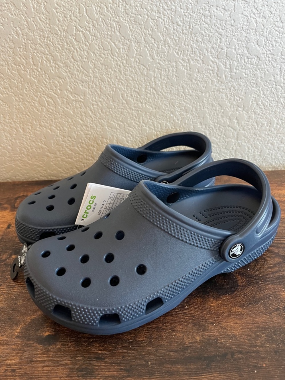 🆕 Classic Crocs, blue